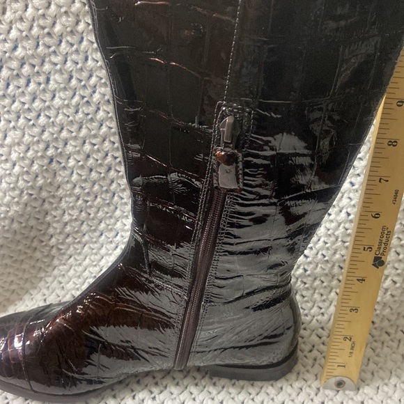 Alex Marie Brown Croc Embossed Patent Low Heel High Boot-Women’s Size 8 - Picture 6 of 8